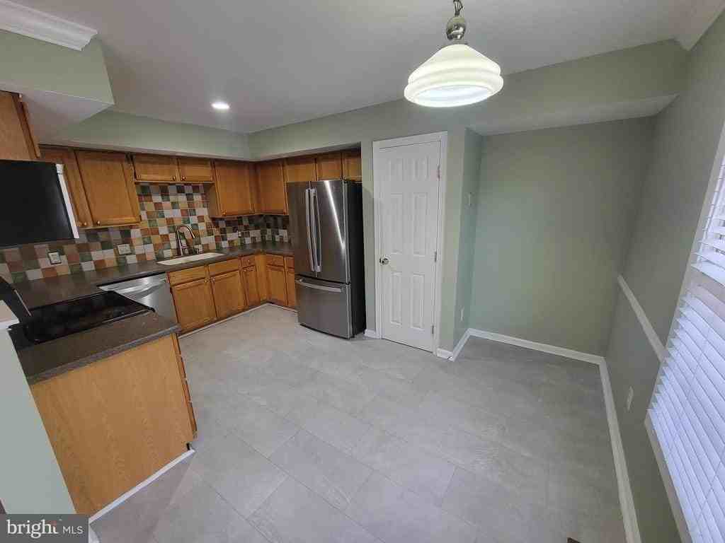 11 Whistler Ct - Photo 7 of 18