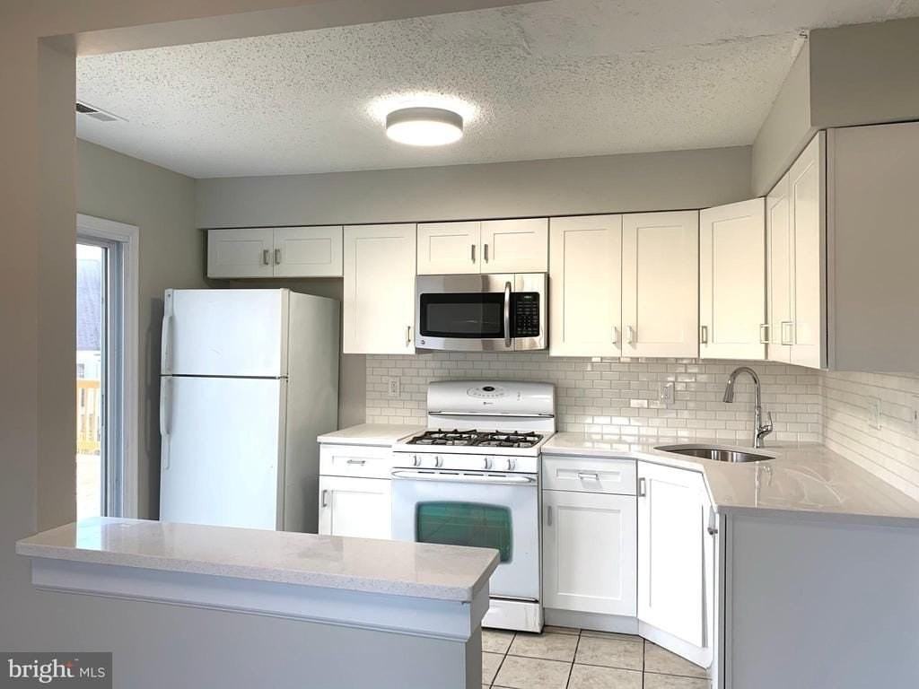 27 Franklin Pl - Photo 2 of 13