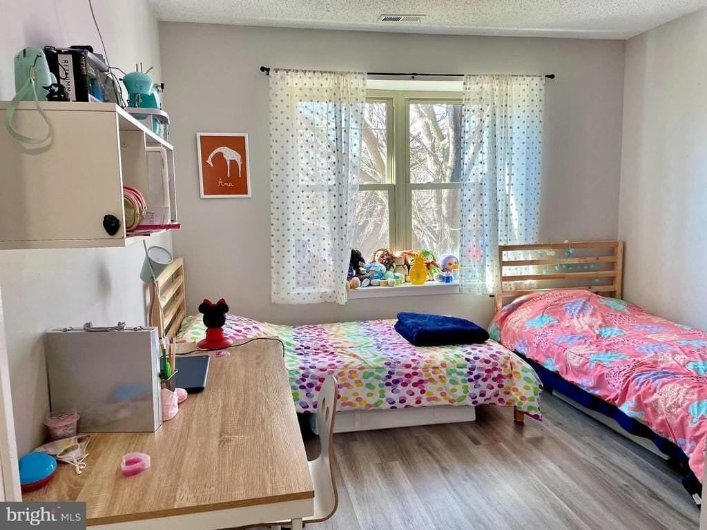 27 Franklin Pl - Photo 5 of 13