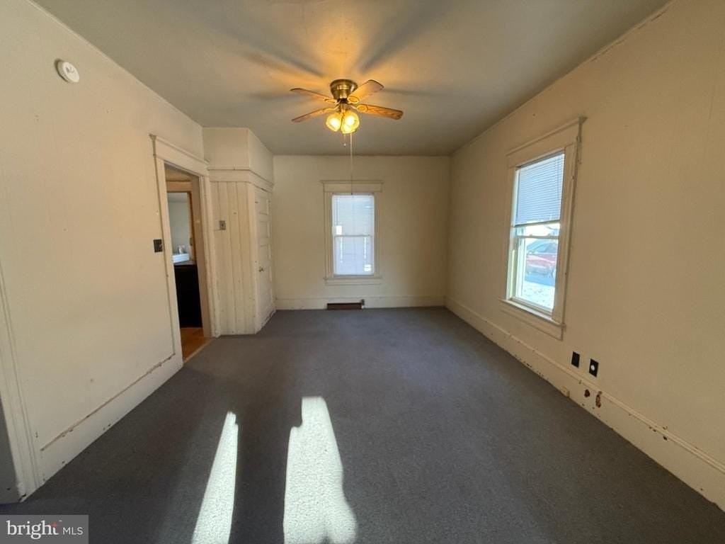 19 Oakland Ave - Photo 7 of 26