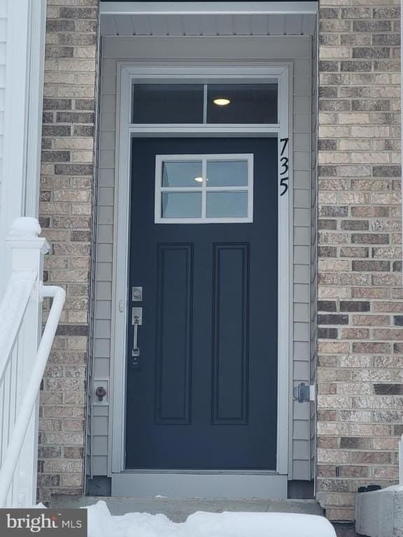 735 Platinum Dr - Photo 2 of 32