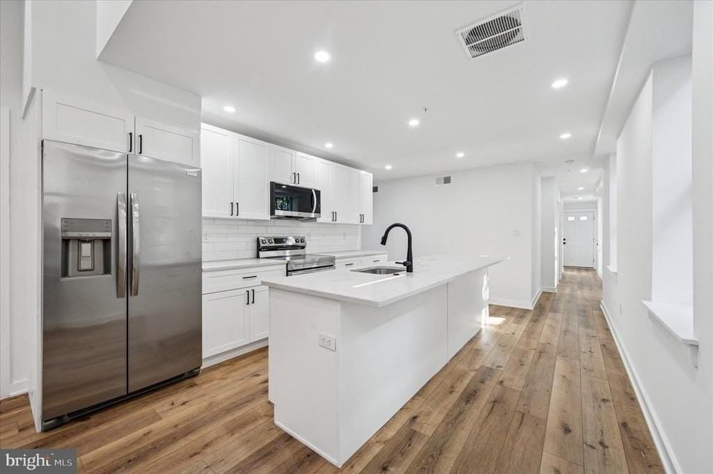 3408 Race St #1 - Photo 6 of 19