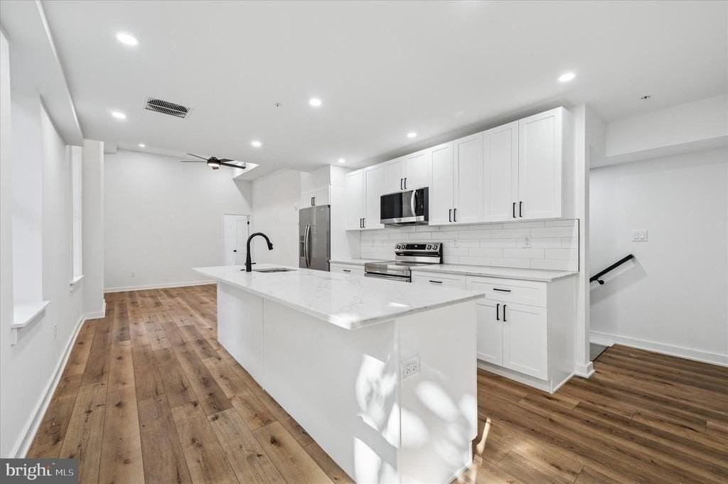 3408 Race St #1 - Photo 7 of 19