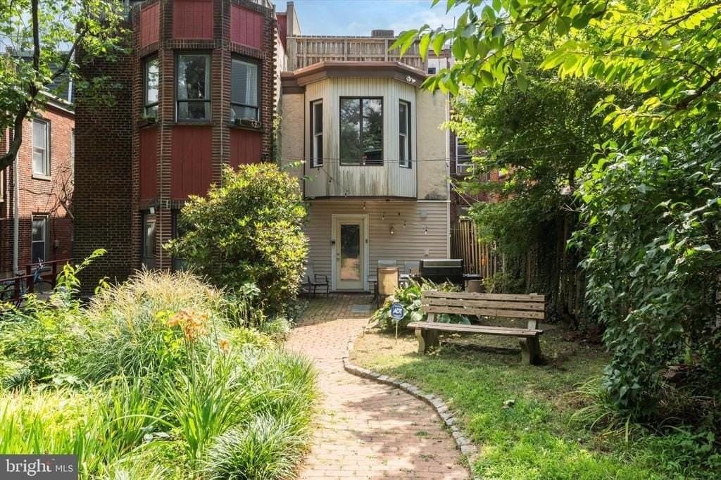 3725 Lancaster Ave #1 - Photo 3 of 26