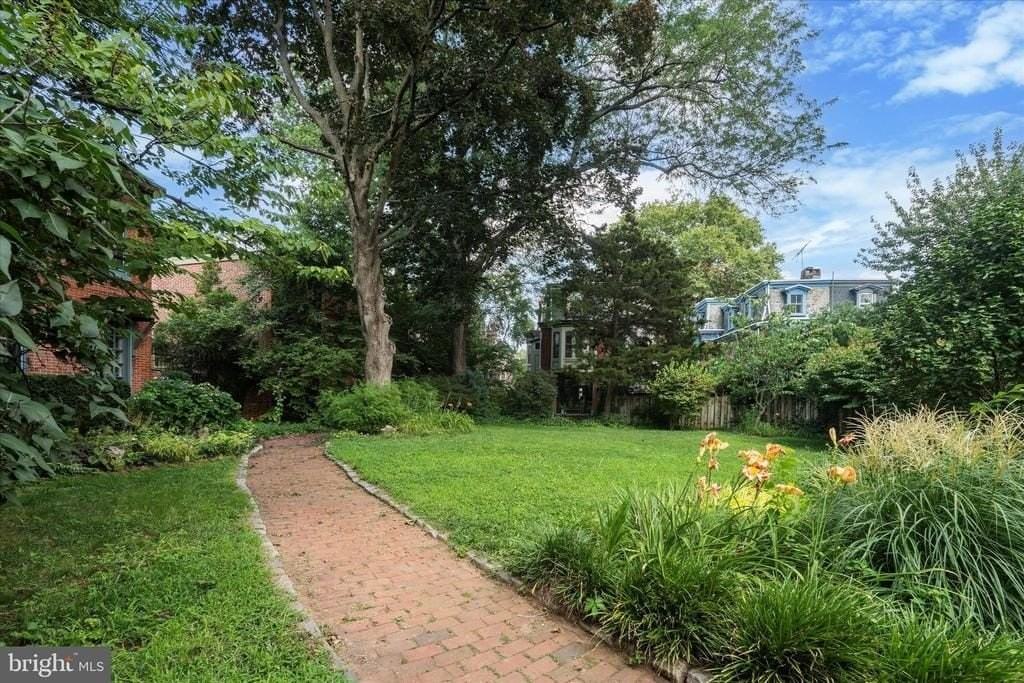 3725 Lancaster Ave #1 - Photo 5 of 26