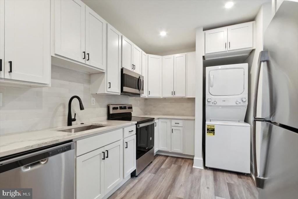 3205 Winter St - Photo 6 of 35