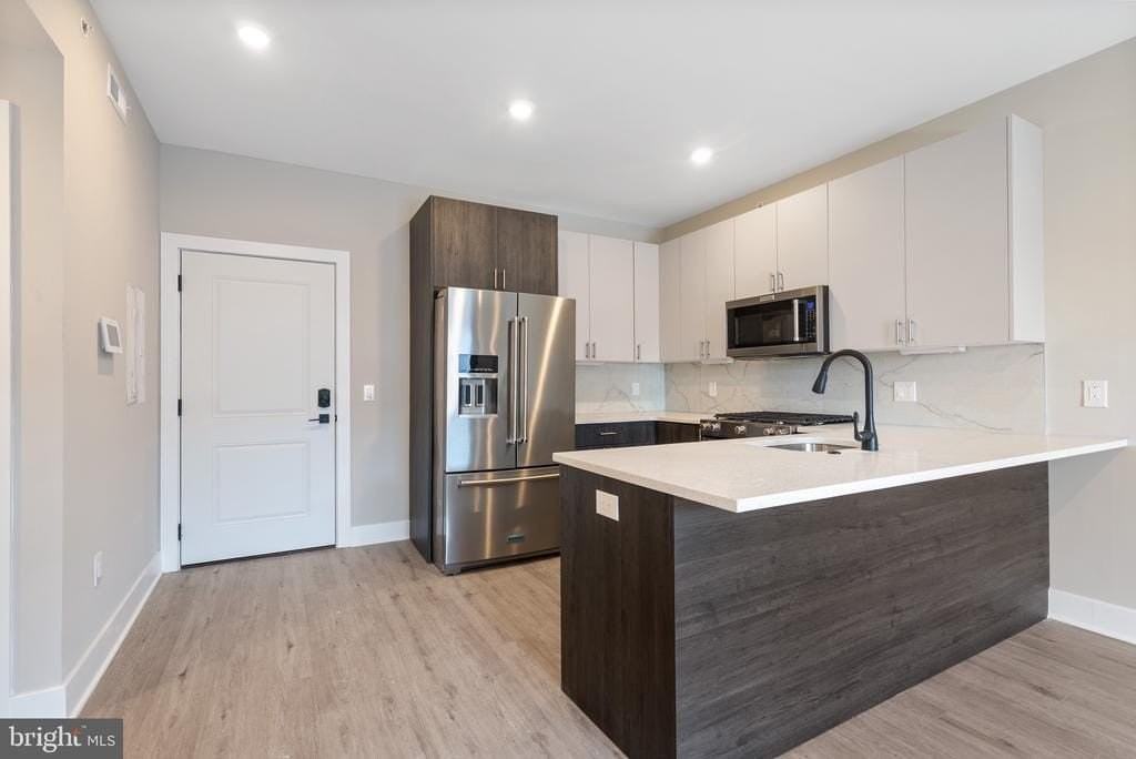 408 N Front St #8 - Photo 4 of 18