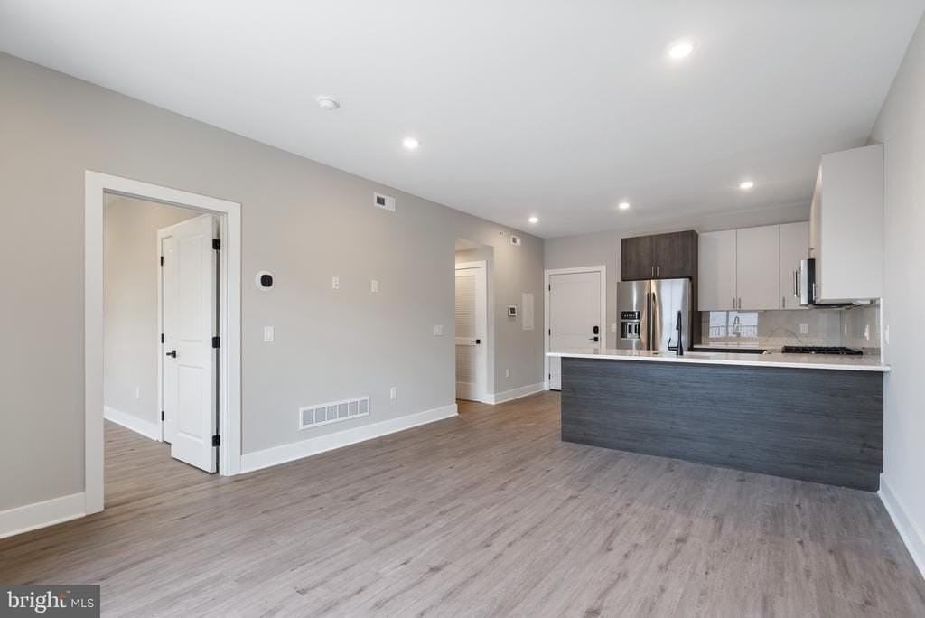 408 N Front St #8 - Photo 6 of 18