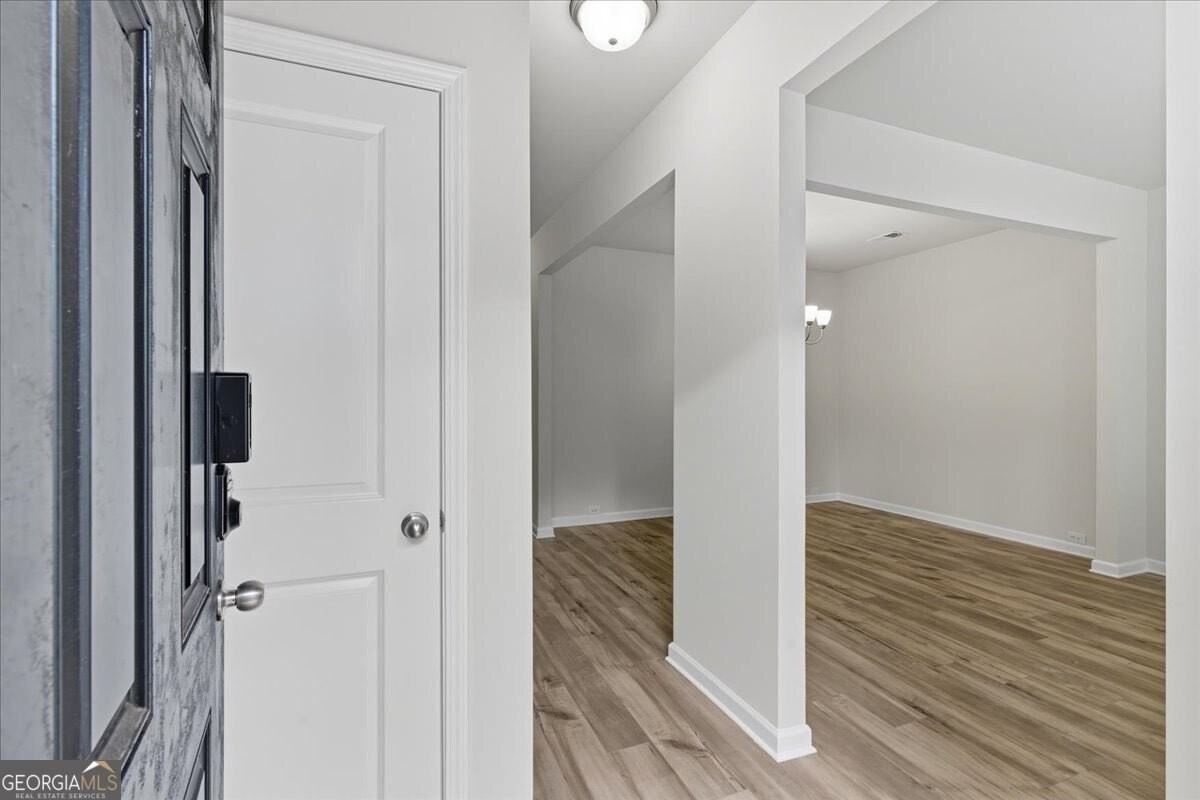 2832 Saratoga Lake Vw - Photo 2 of 29