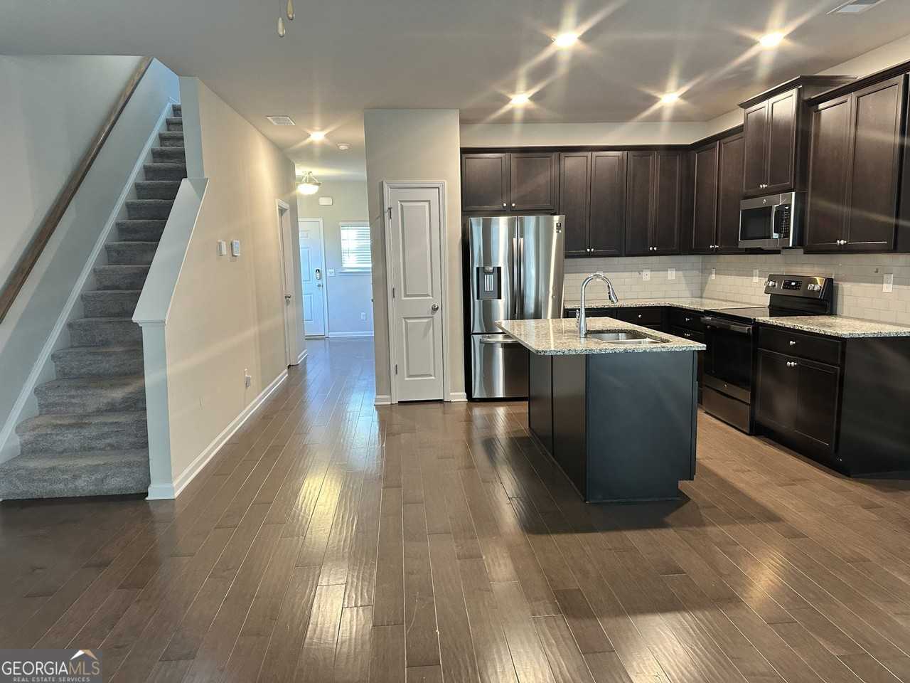 7062 Mimosa Blf - Photo 3 of 23