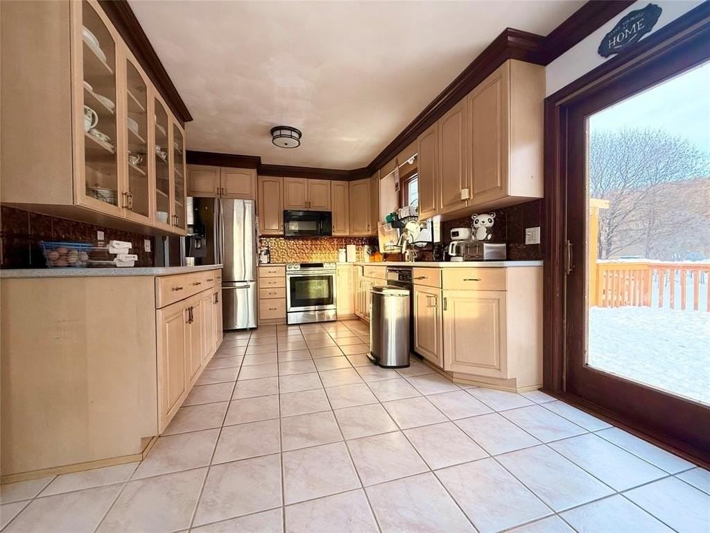 1124 Foster Valley Rd - Photo 3 of 24