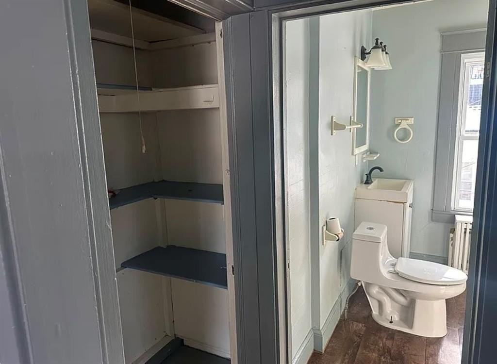 404 Exchange Ave - Photo 4 of 9