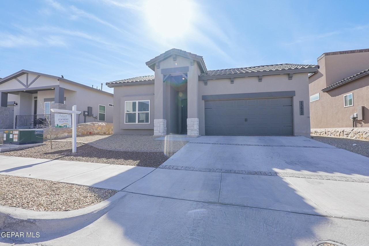 13652 Glen Vista Ln - Photo 2 of 19