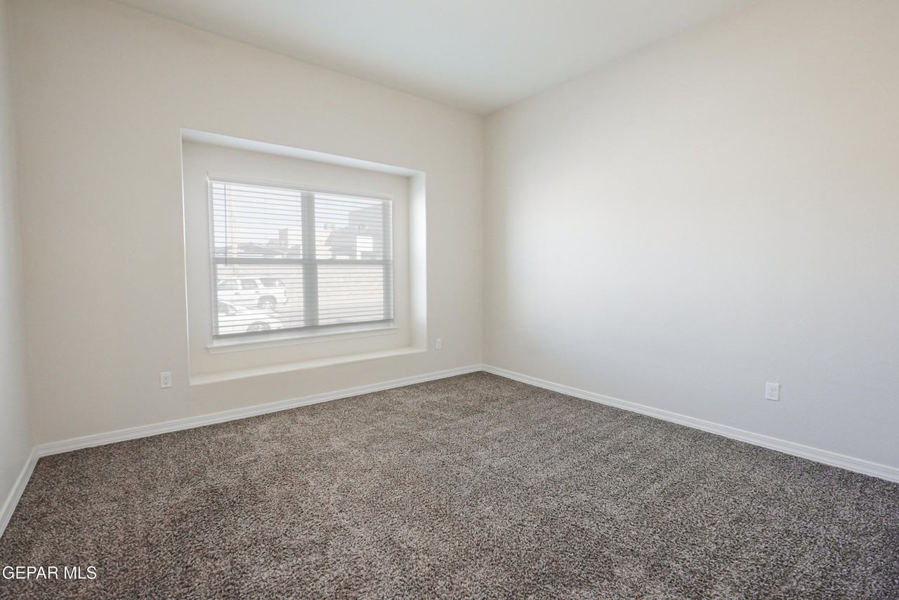 13652 Glen Vista Ln - Photo 6 of 19