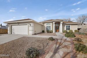featured image of 1365 Desert Canyon Dr