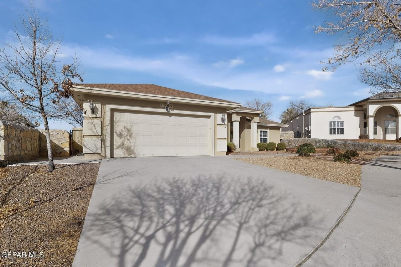 1365 Desert Canyon Dr - Photo 7 of 45