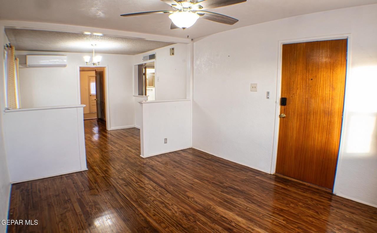 3723 Memphis Ave - Photo 5 of 24