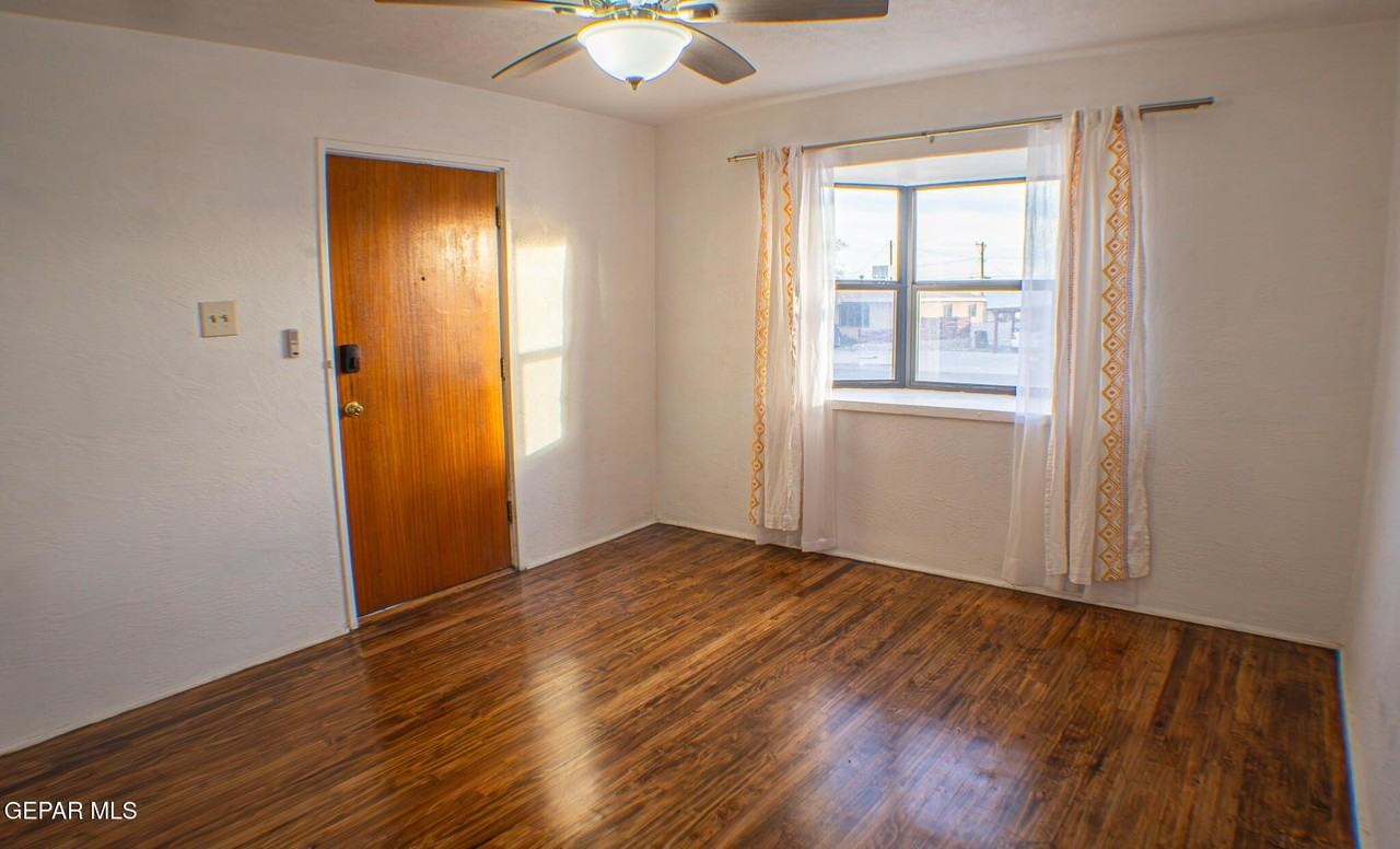 3723 Memphis Ave - Photo 6 of 24