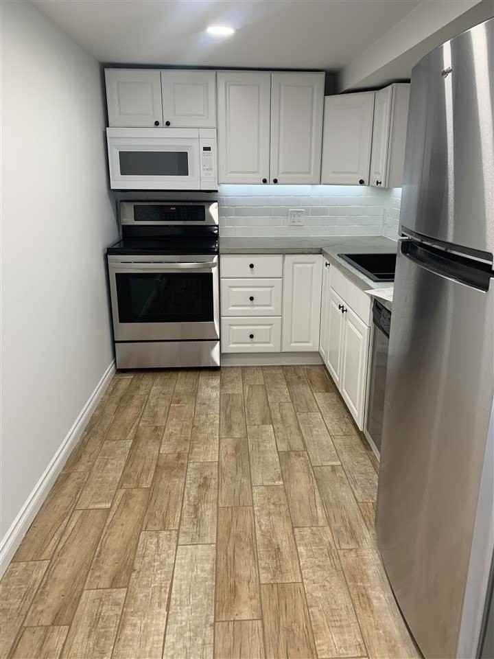 1622 Turner St #D - Photo 3 of 11