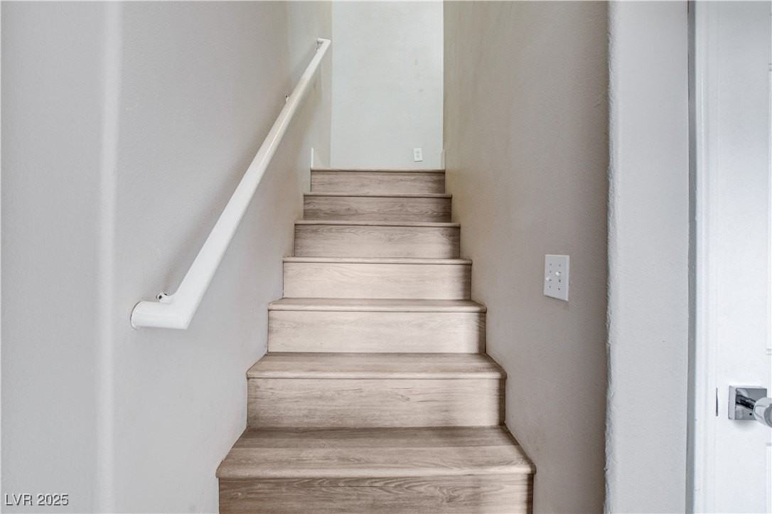 1713 Sky Of Red Dr #203 - Photo 6 of 50