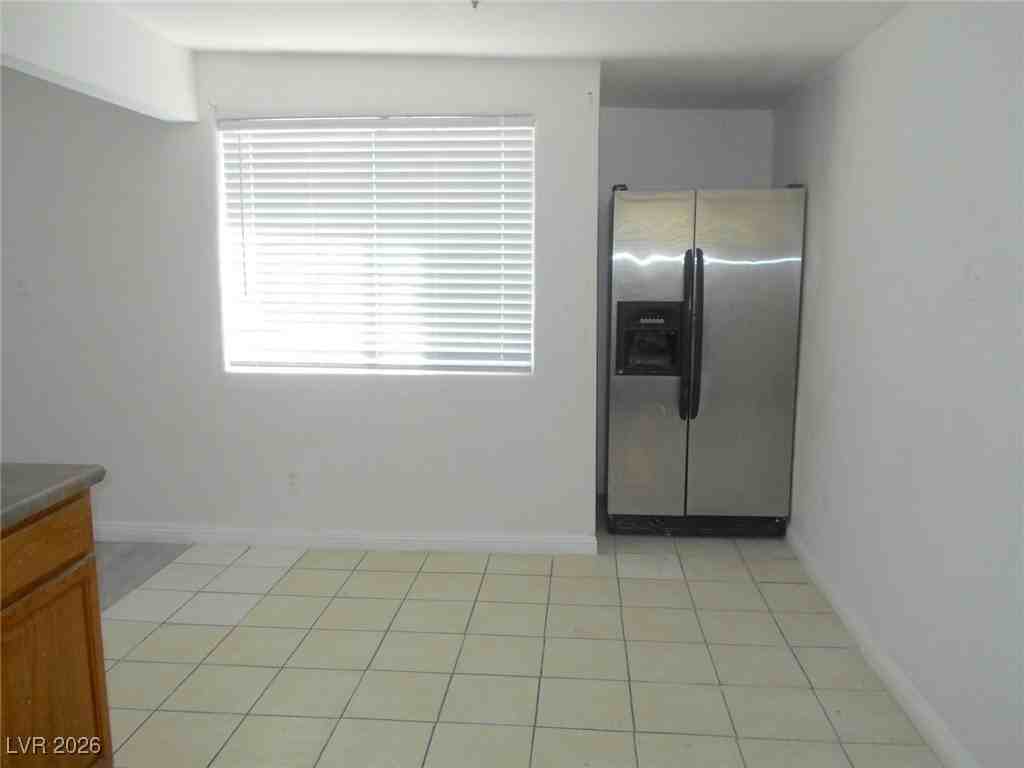 2137 E Saint Louis Ave - Photo 5 of 19