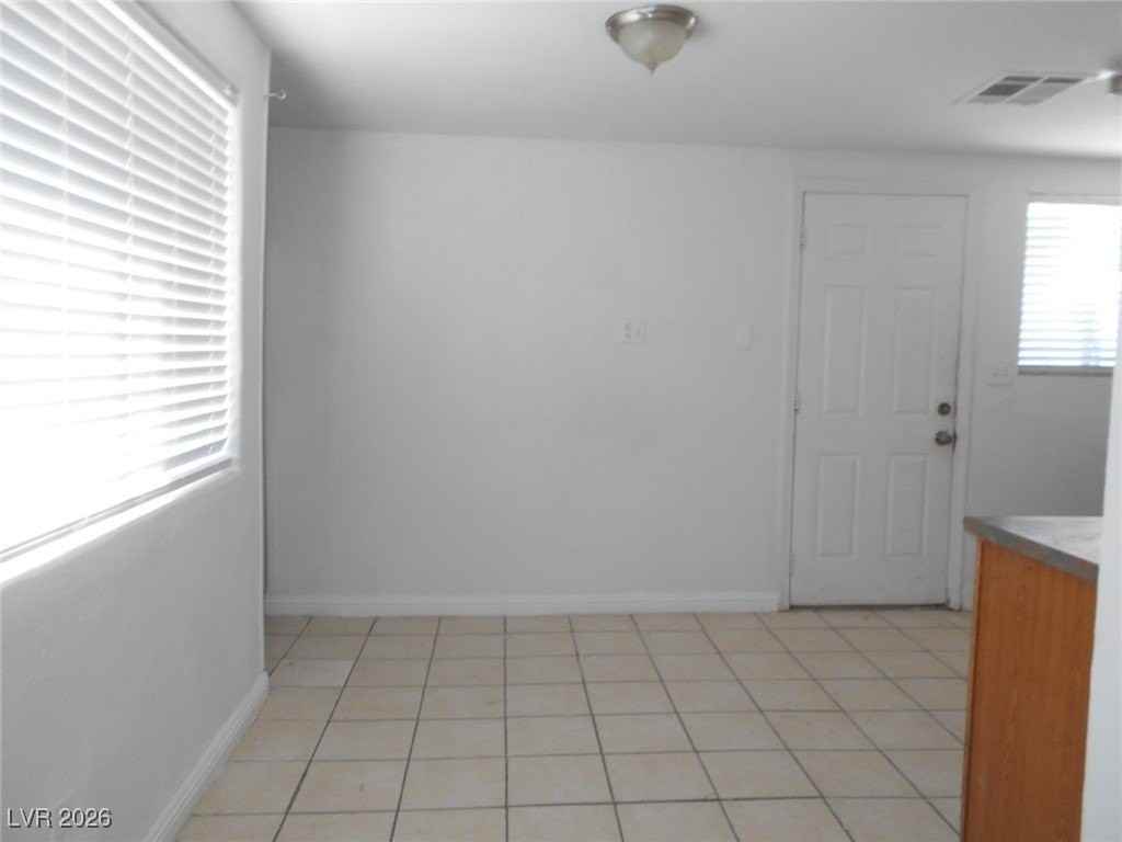 2137 E Saint Louis Ave - Photo 6 of 19