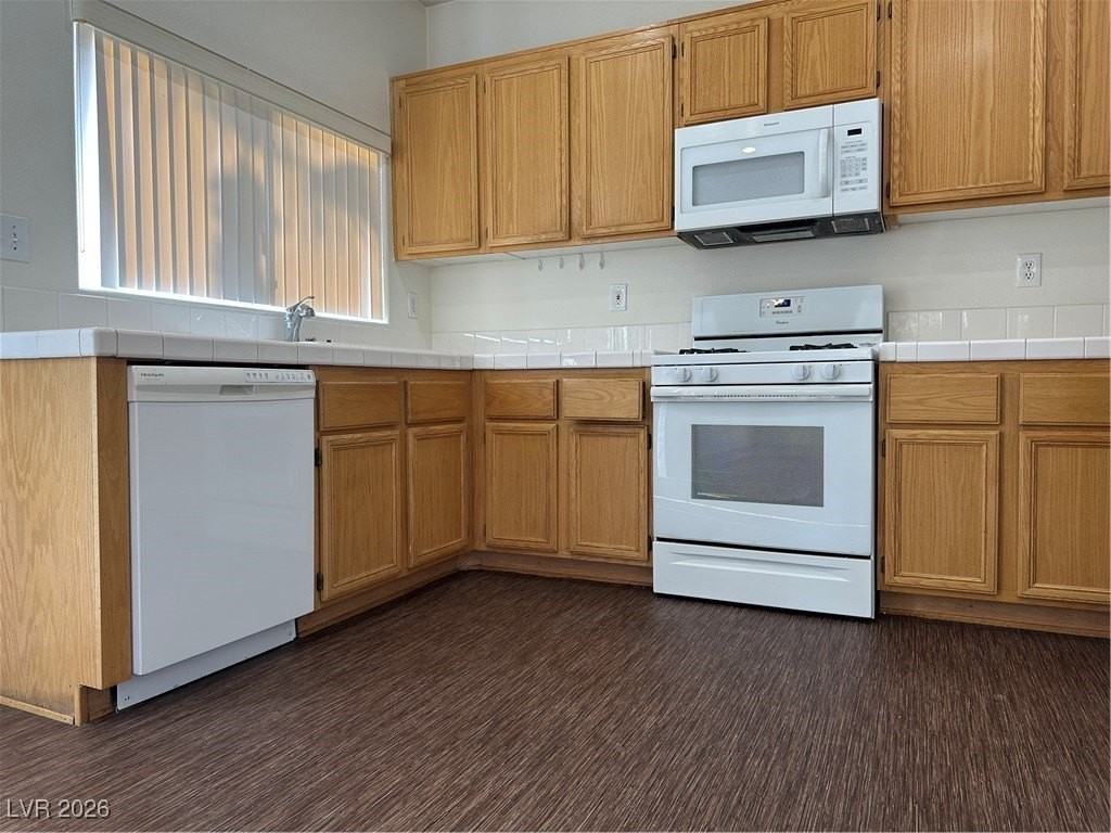 9469 Vast Valley Ave - Photo 6 of 14