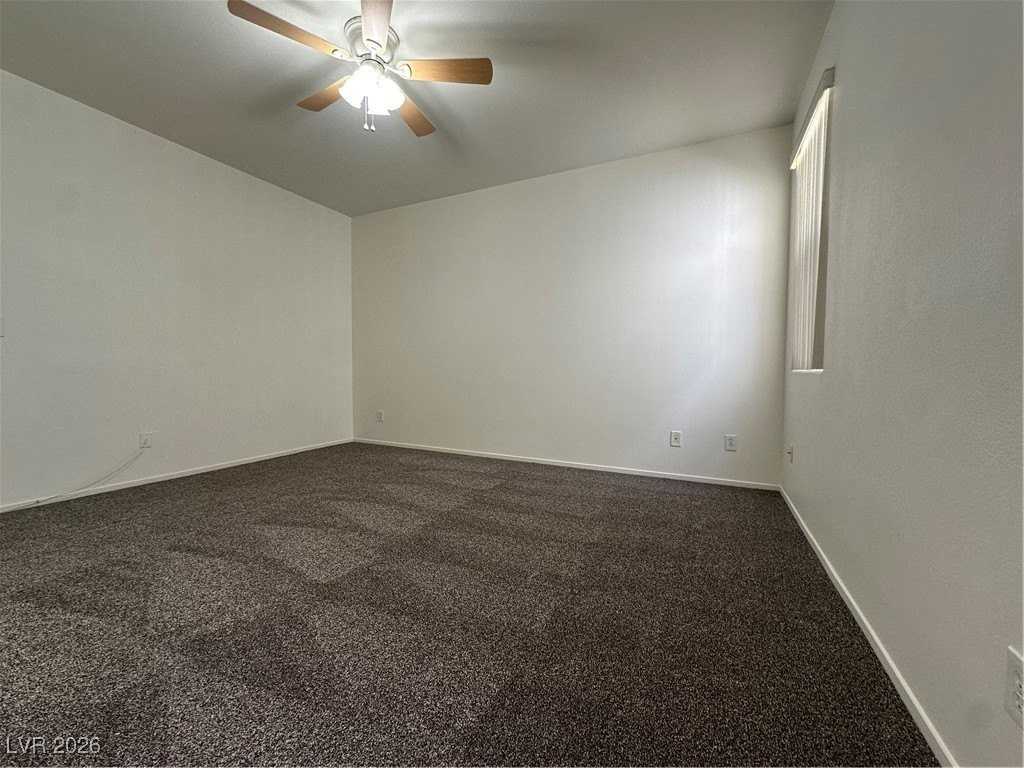 9469 Vast Valley Ave - Photo 7 of 14