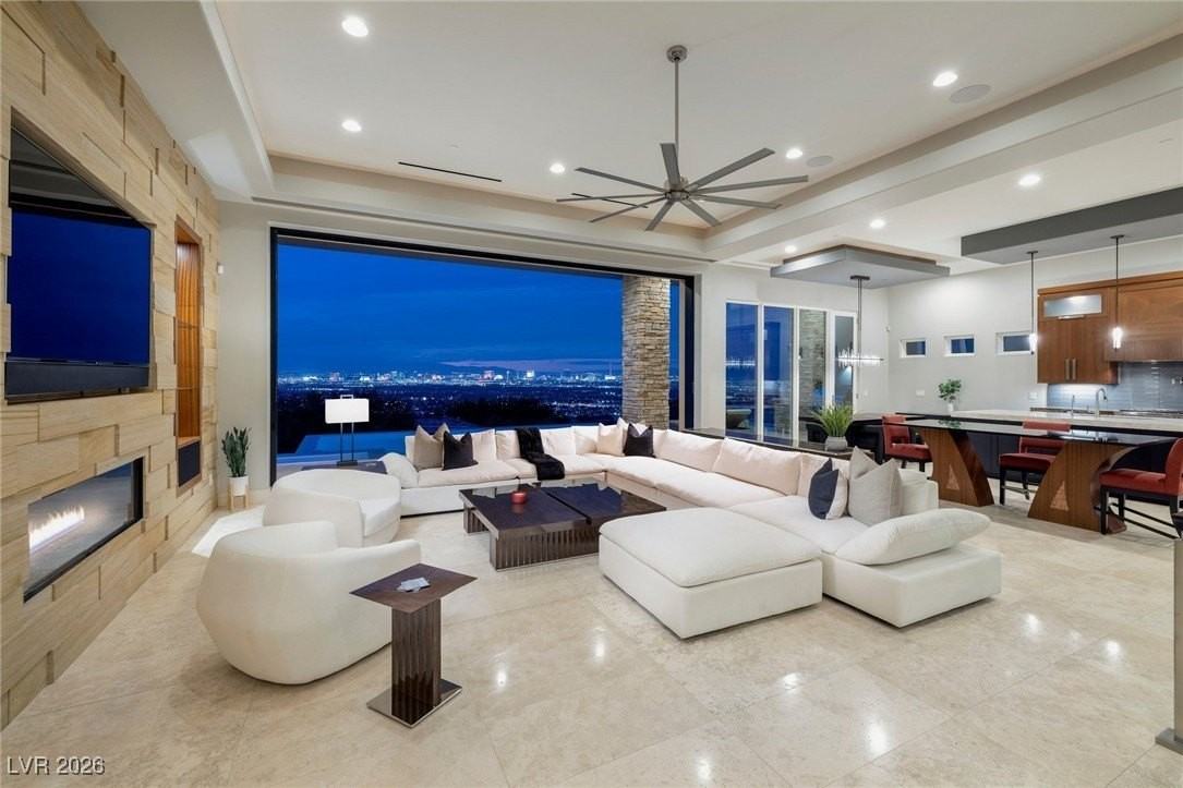 675 Scenic Rim Dr - Photo 2 of 46