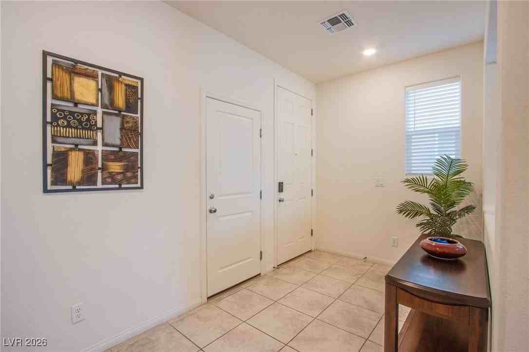 9858 W Meranto Ave - Photo 2 of 32