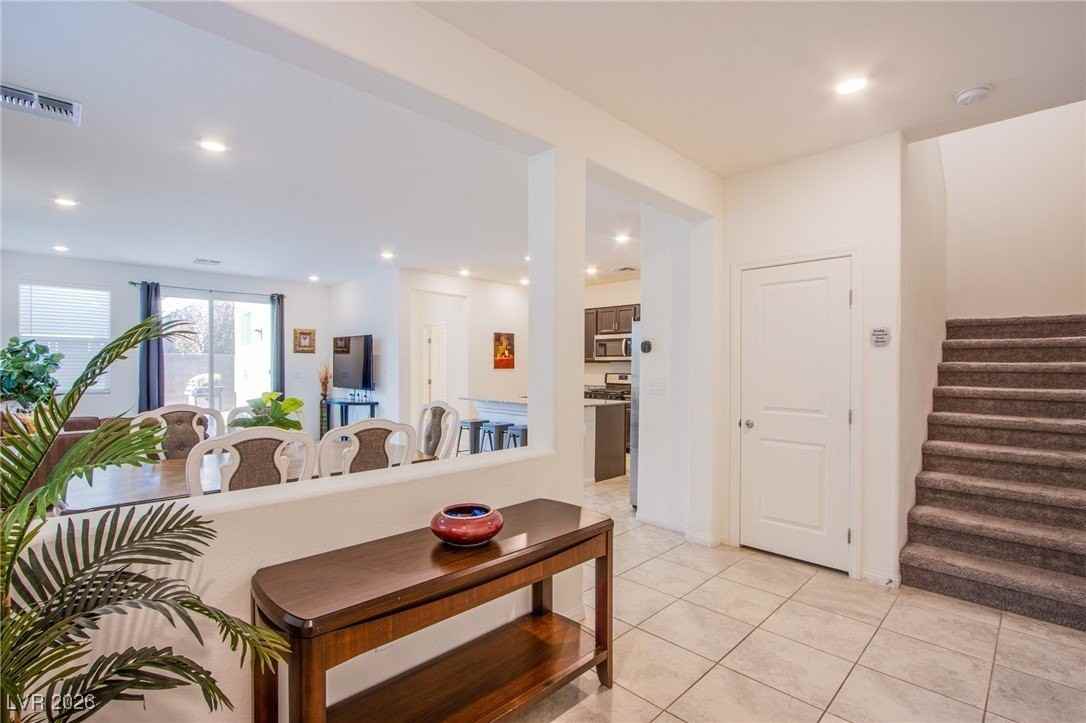 9858 W Meranto Ave - Photo 3 of 32