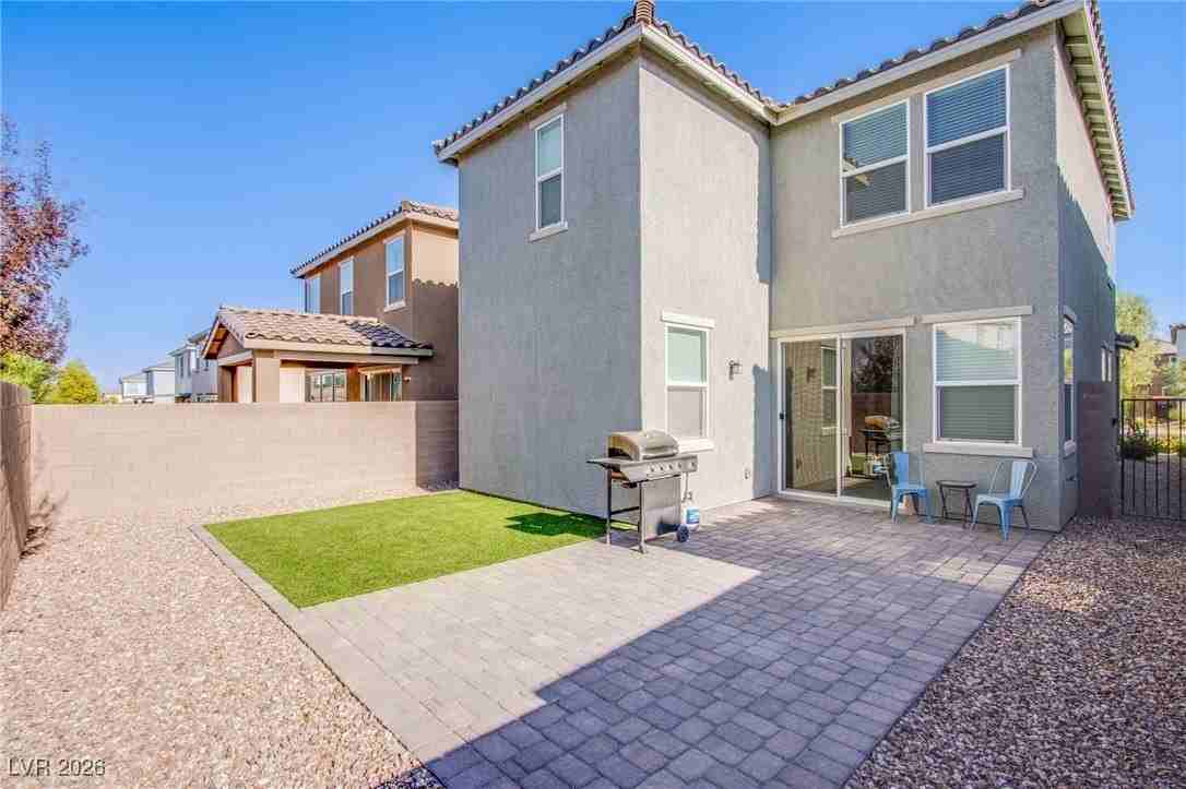 9858 W Meranto Ave - Photo 3 of 34