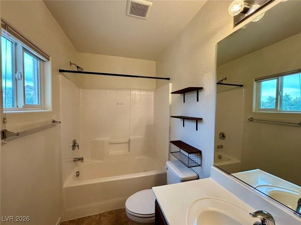 7736 Pista Way - Photo 5 of 24