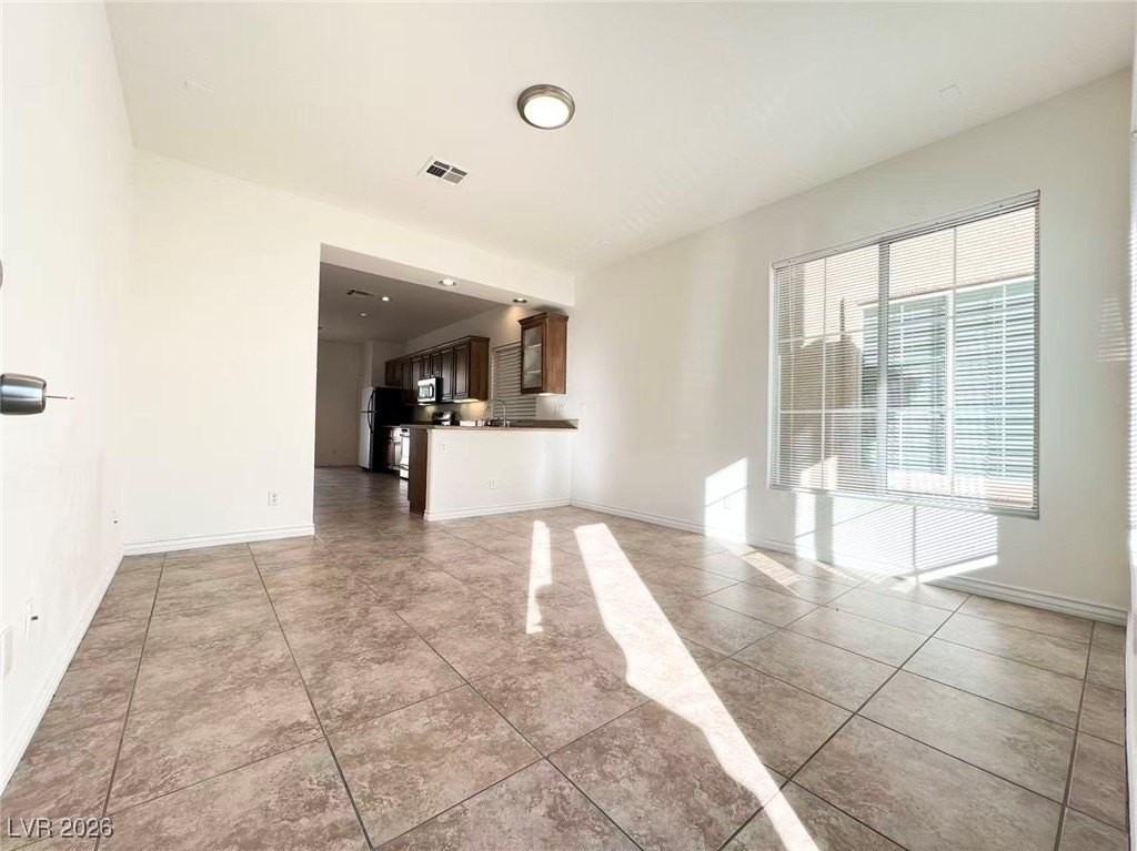 1502 Evening Spirit Ave - Photo 3 of 25