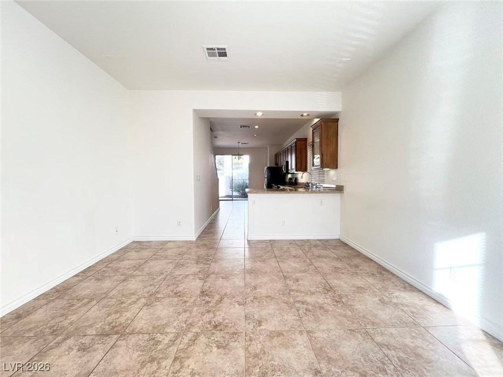 1502 Evening Spirit Ave - Photo 4 of 25