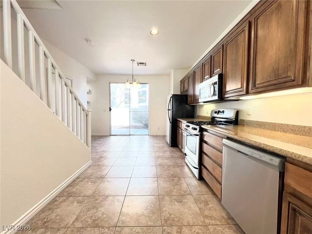 1502 Evening Spirit Ave - Photo 5 of 25