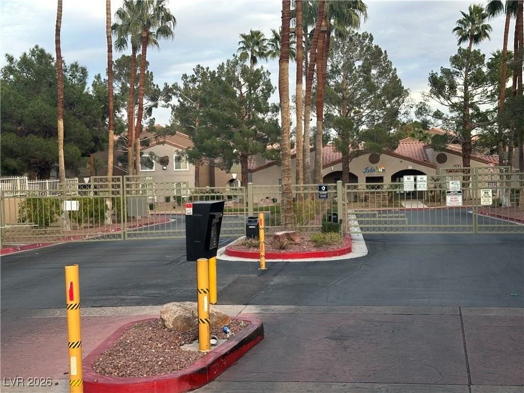 7631 Tackle Dr #107 - Photo 4 of 26