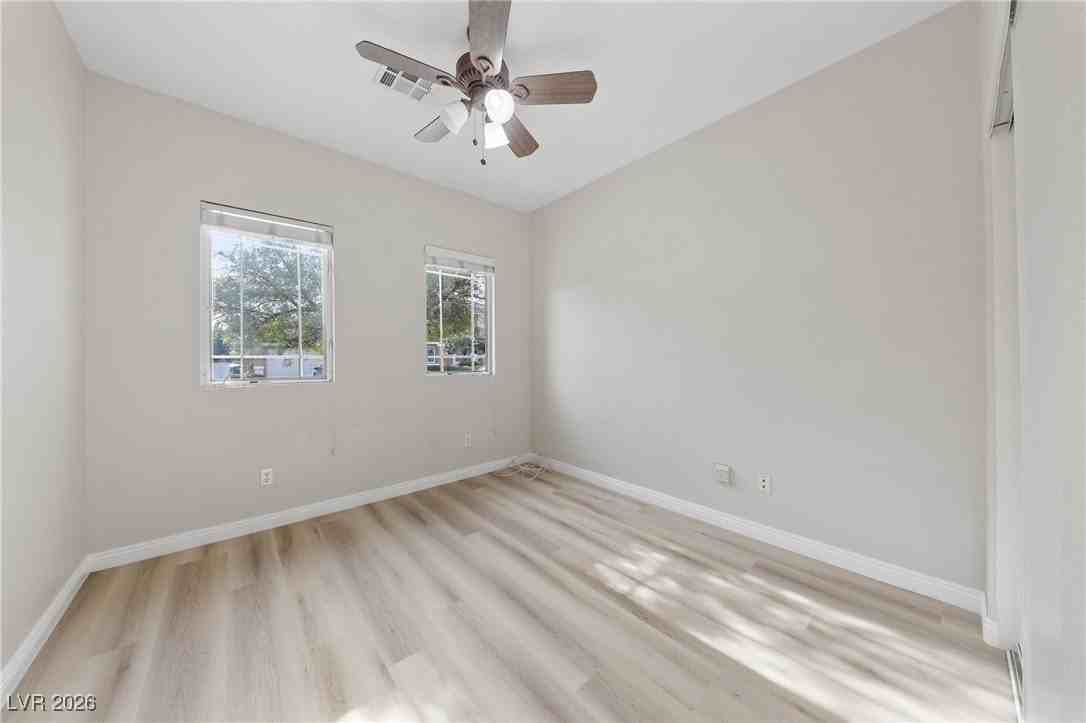 11062 Evvie Ln - Photo 3 of 29