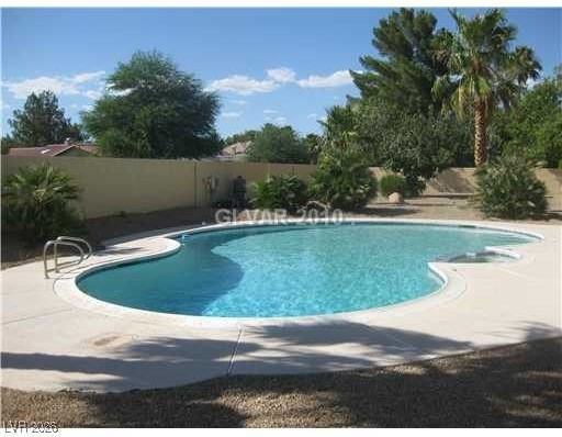 6190 Darby Ave #6190 - Photo 4 of 11