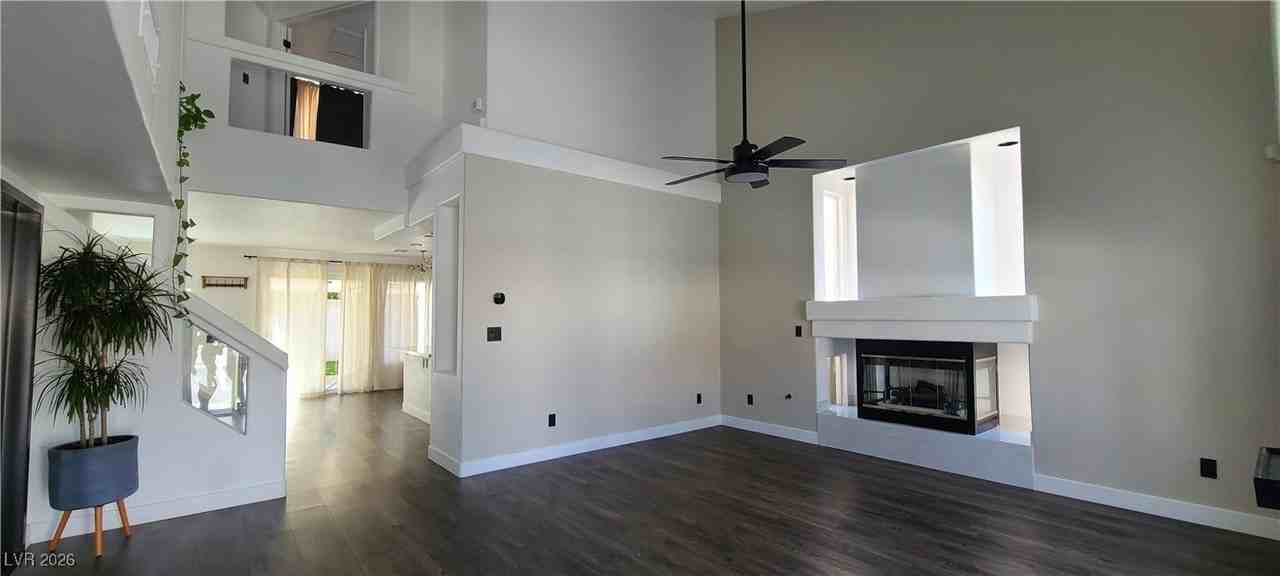 8709 Autumn Wreath Ave - Photo 2 of 50