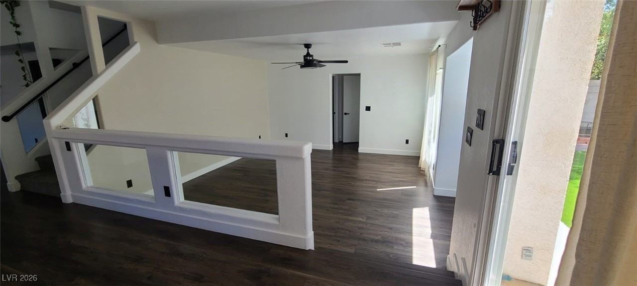 8709 Autumn Wreath Ave - Photo 3 of 50