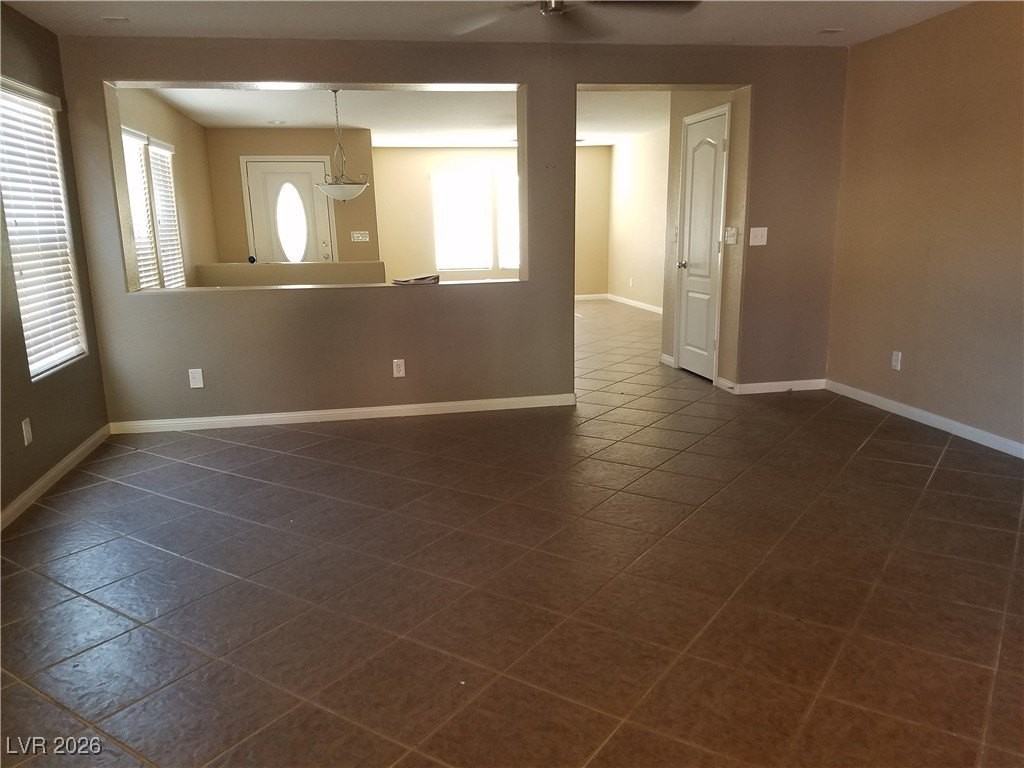 1221 Brockley Cross St - Photo 3 of 5