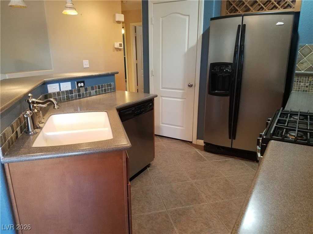 1221 Brockley Cross St - Photo 5 of 5