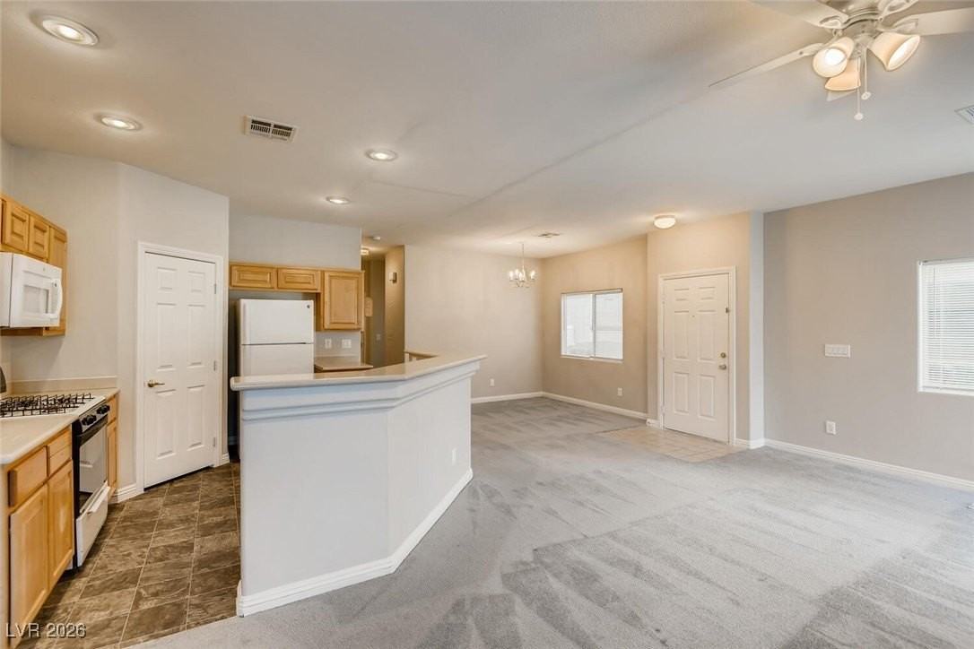 1146 Grass Pond Pl #103 - Photo 7 of 27