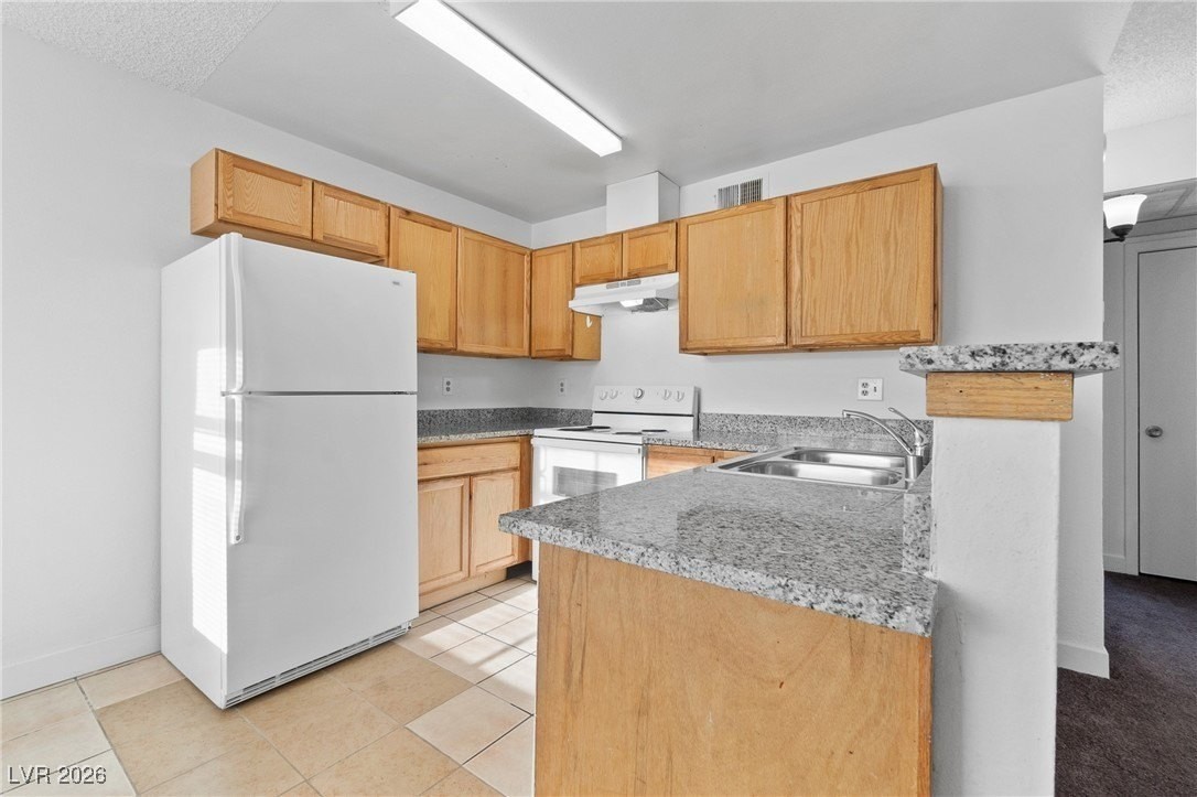 2685 Jennydiane Dr #B - Photo 7 of 17