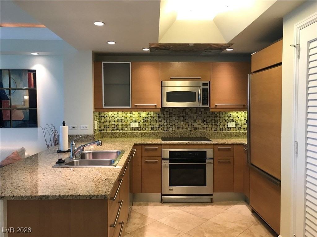 322 Karen Ave #1705 - Photo 5 of 29