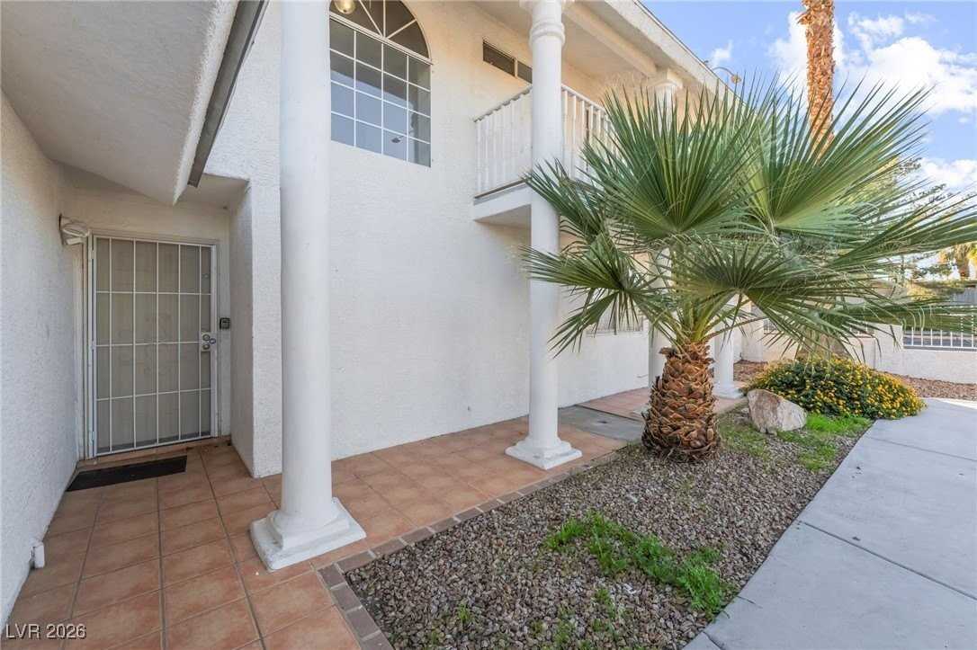 2419 Vegas Valley Dr - Photo 4 of 42