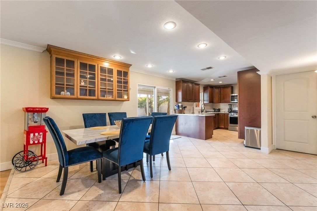 2419 Vegas Valley Dr - Photo 6 of 42