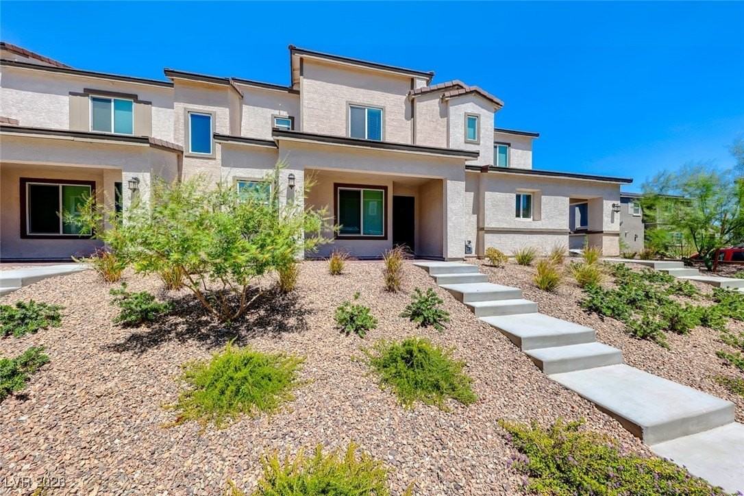 10715 Bendmore Ct - Photo 2 of 39