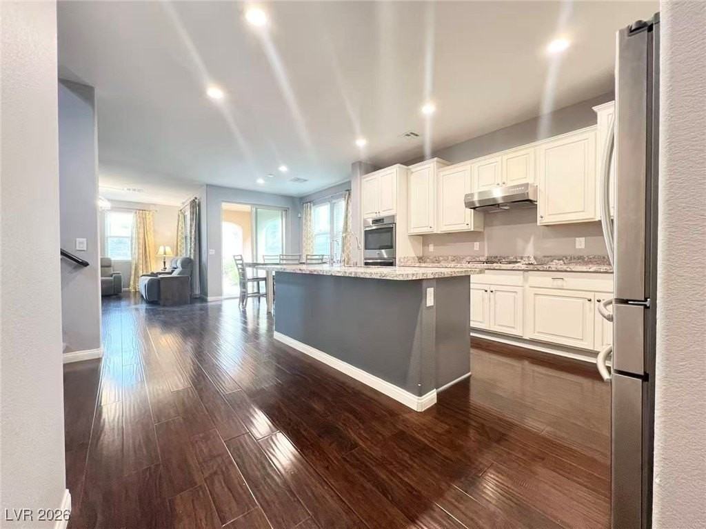 12310 Sandy Peak Ave - Photo 5 of 38